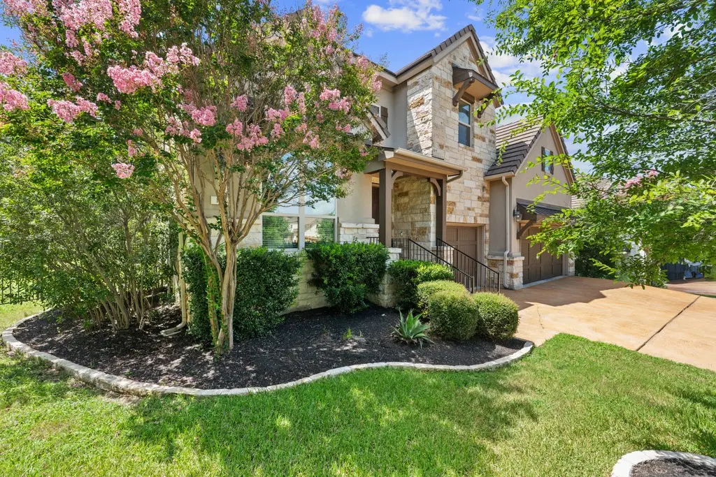 Photo of Listing #8218660