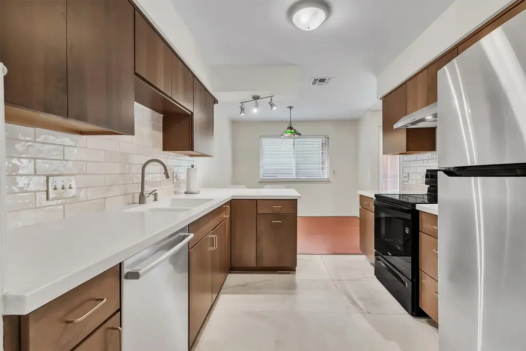 5703 W Gate Boulevard B, Austin