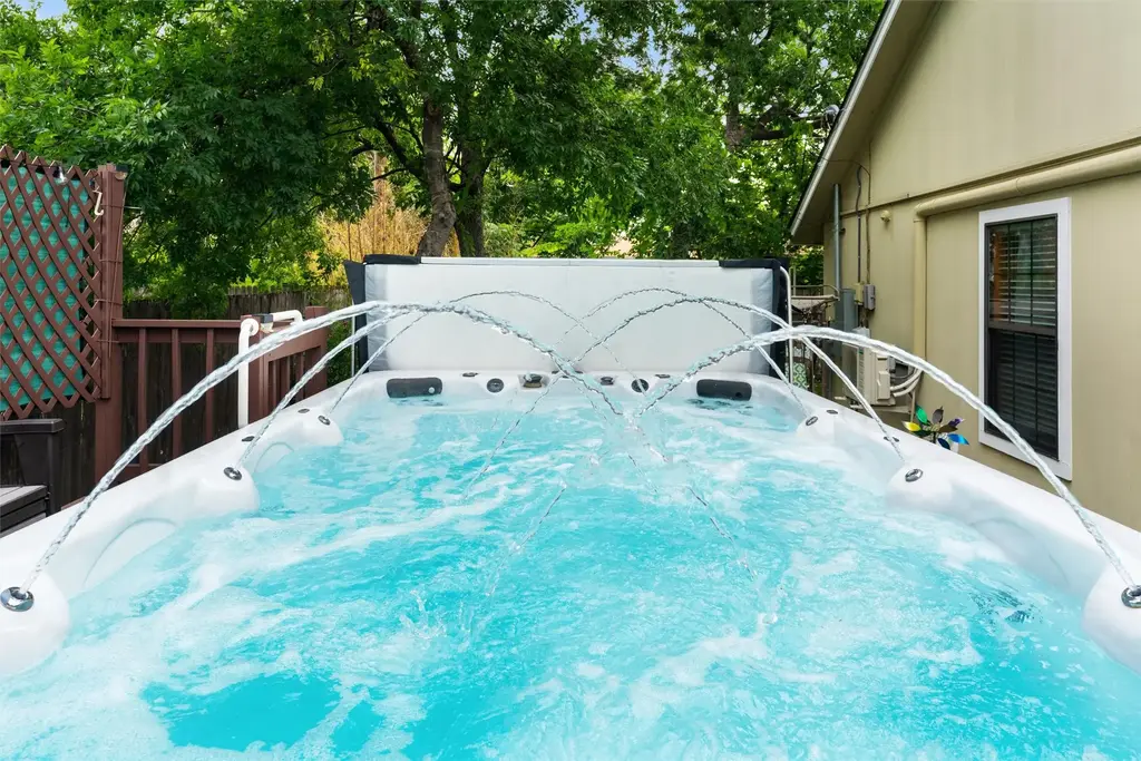 512 Edwards Drive, Round Rock