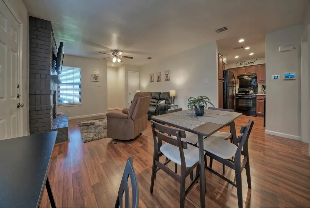 1004 Hyridge Street, Round Rock