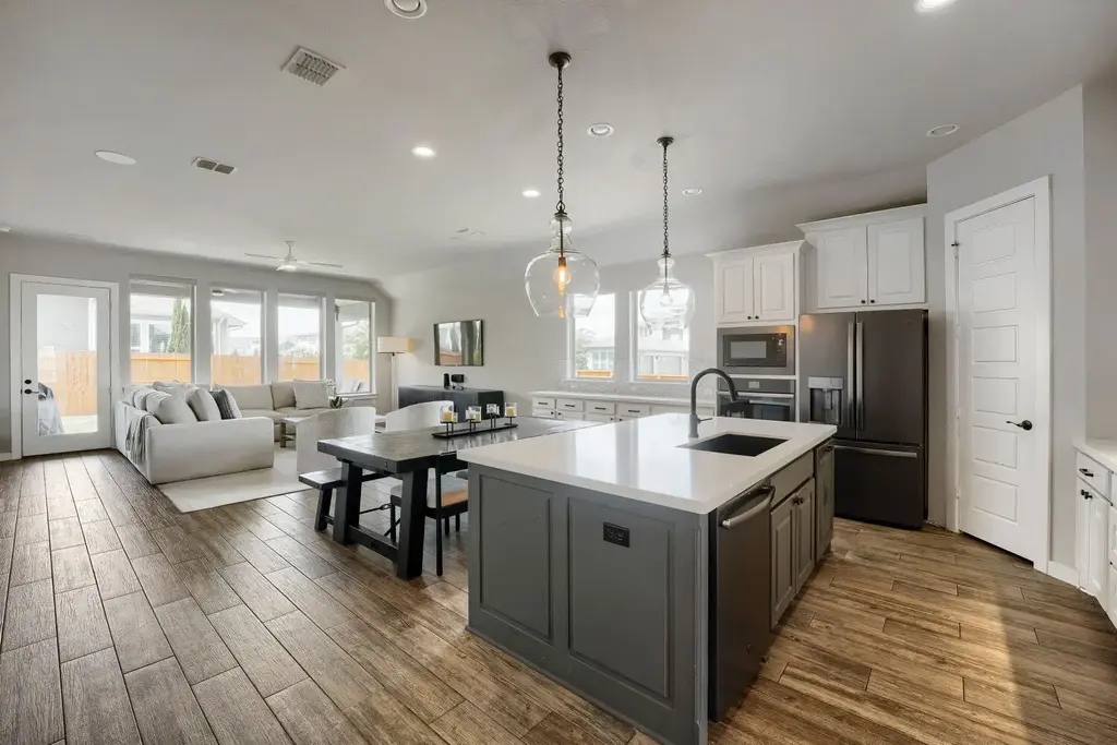 7901 Gilwice Lane, Austin