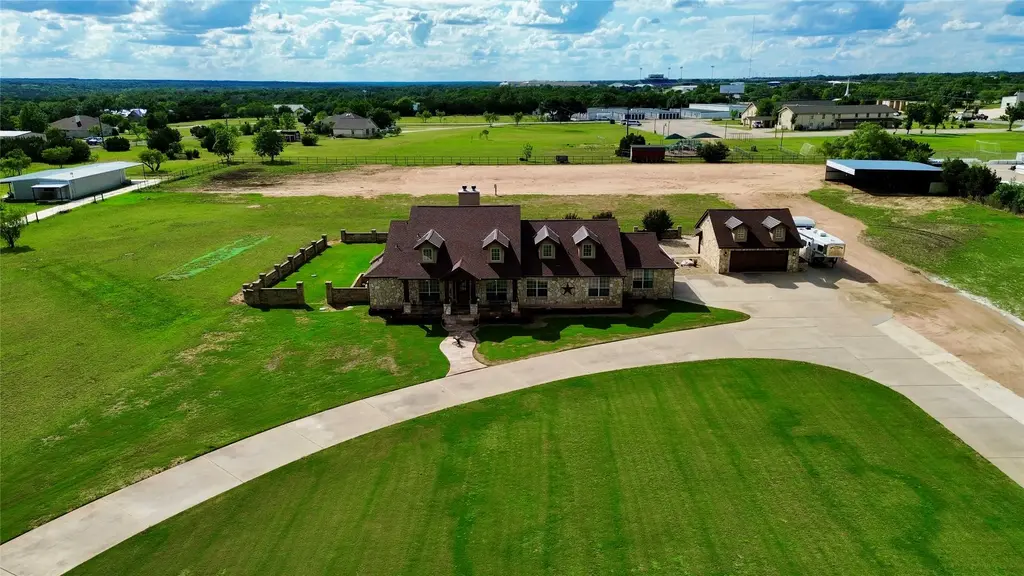 106 Deep Lake Drive, Liberty Hill