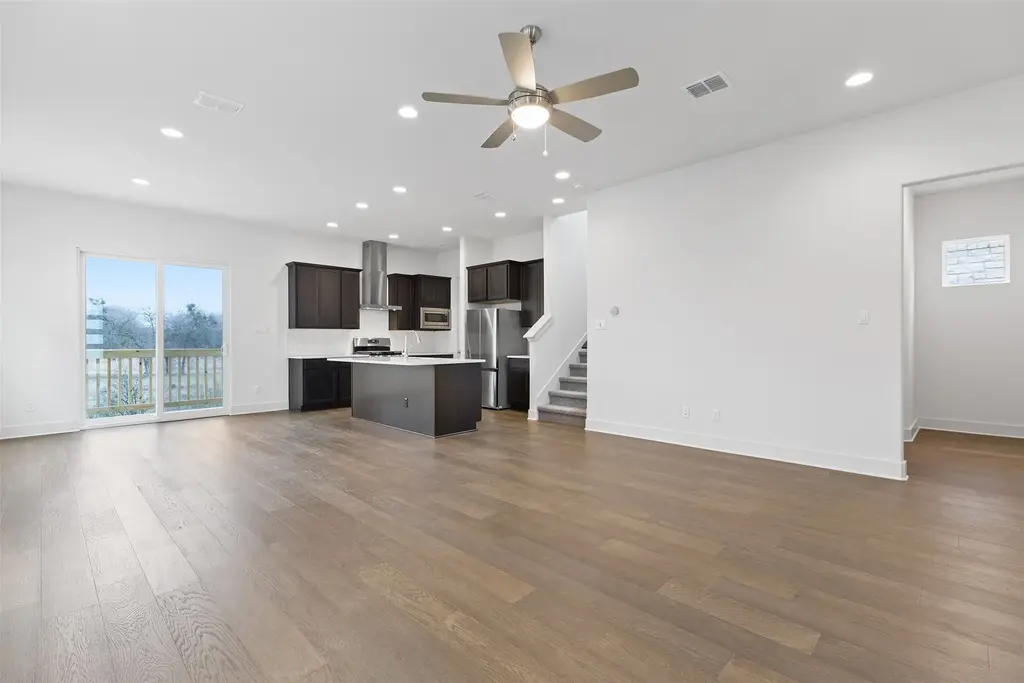 1531 N Red Bud Lane 28, Round Rock