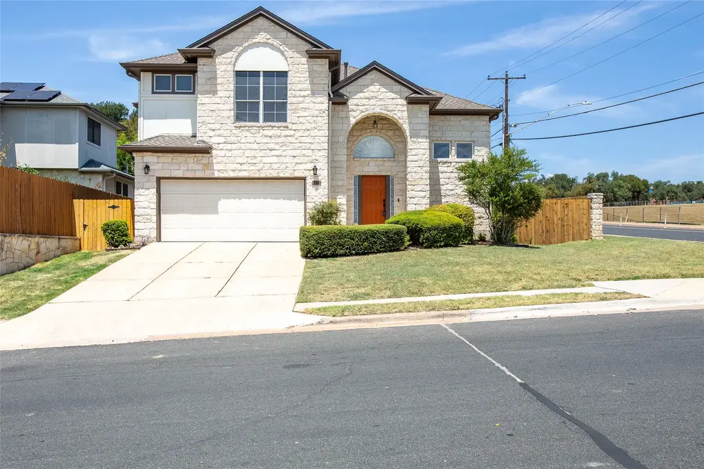 6914 Thorncliffe Drive, Austin