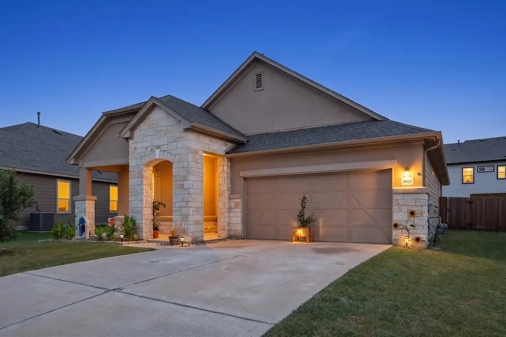 5921 Sardinia Drive, Round Rock