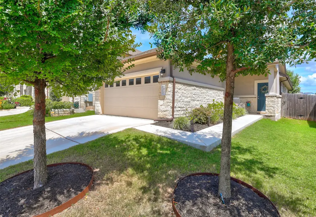 3201 College Park Drive 42, Round Rock