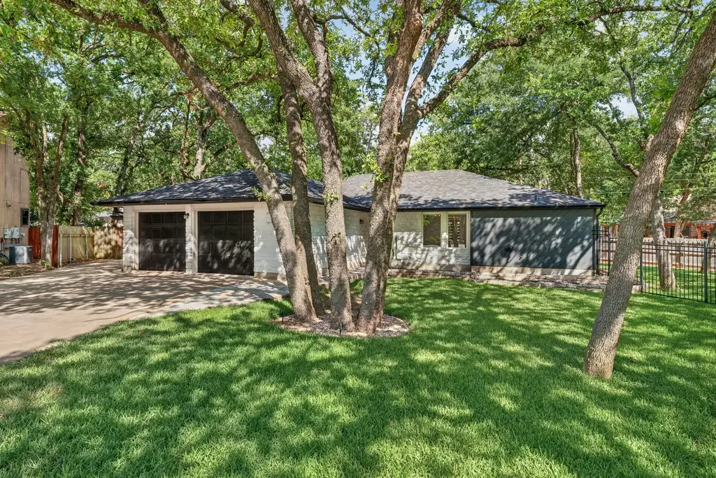 1804 Stagecoach Trail, Round Rock