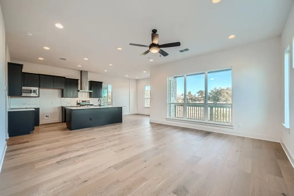 1531 N Red Bud Lane 27, Round Rock