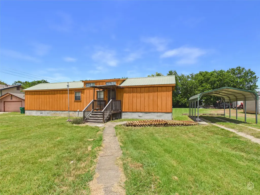 202 N Mustang Avenue, Cedar Park
