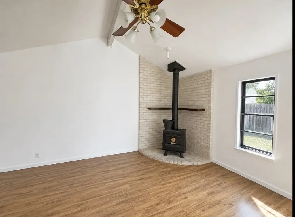 705 Garden Villa Circle, Georgetown