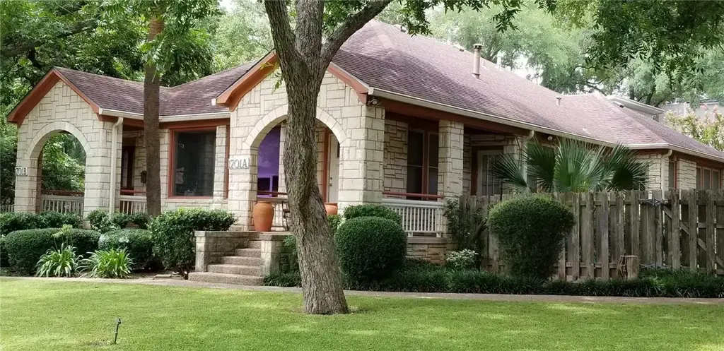 1701 Forest Trail A, Austin