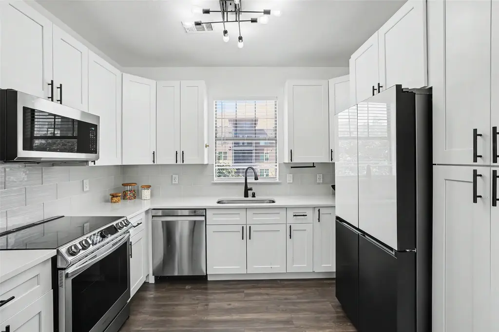 11203 Ranch Road 2222 2203, Austin