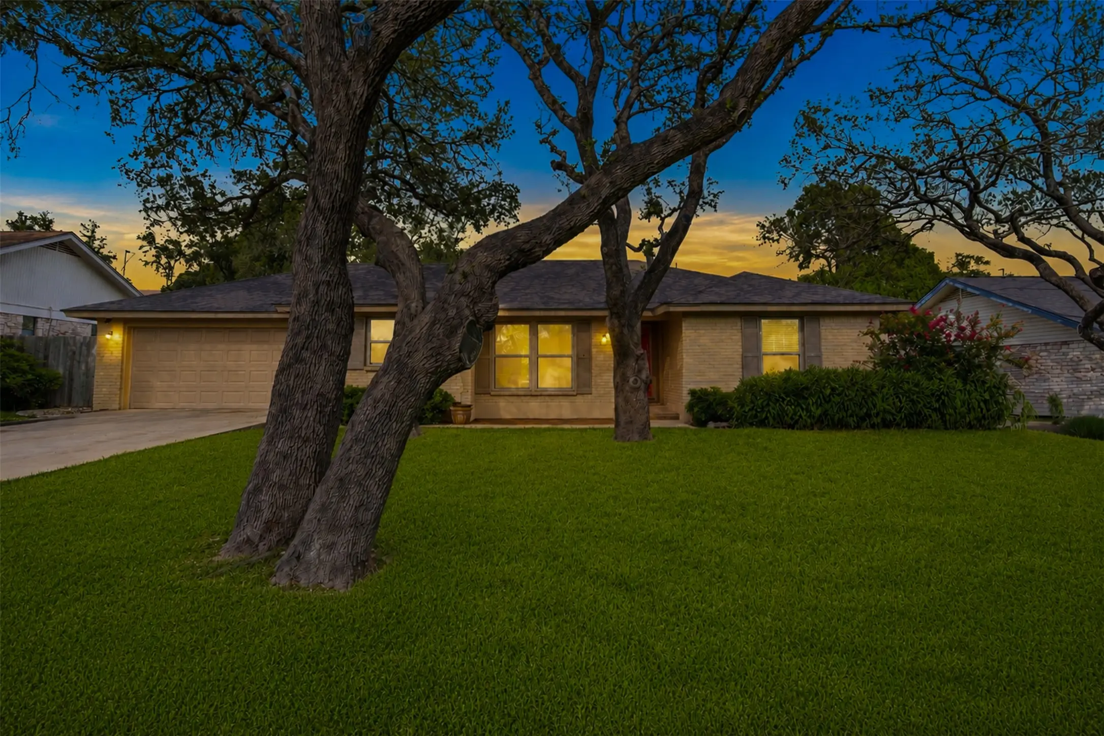 Photo of Listing #3457914