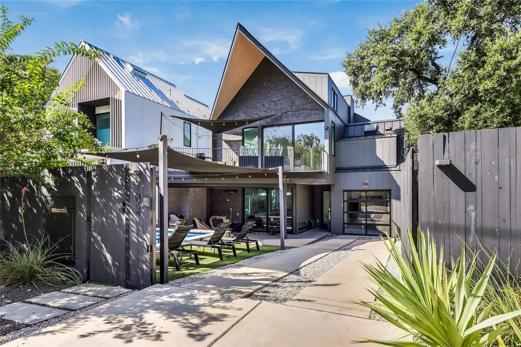 702 W Elizabeth Street, Austin