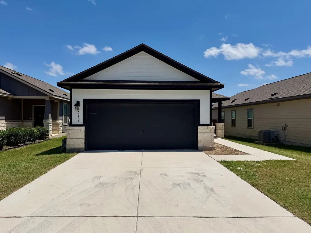 312 Ancellotta Way, Leander