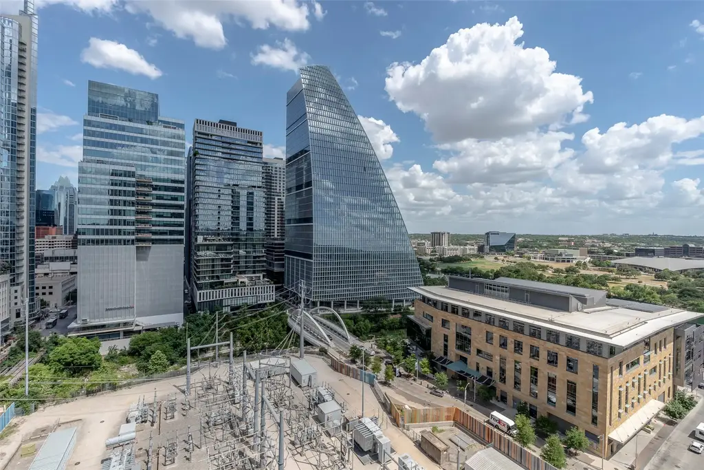 222 West Avenue 1603, Austin