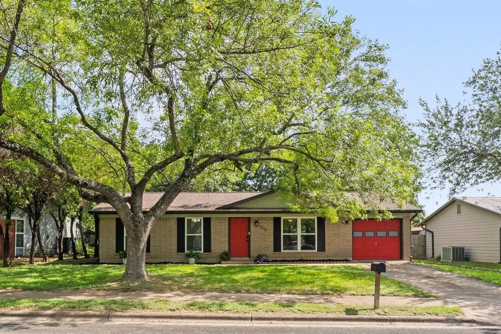 705 Dulwich Street, Austin