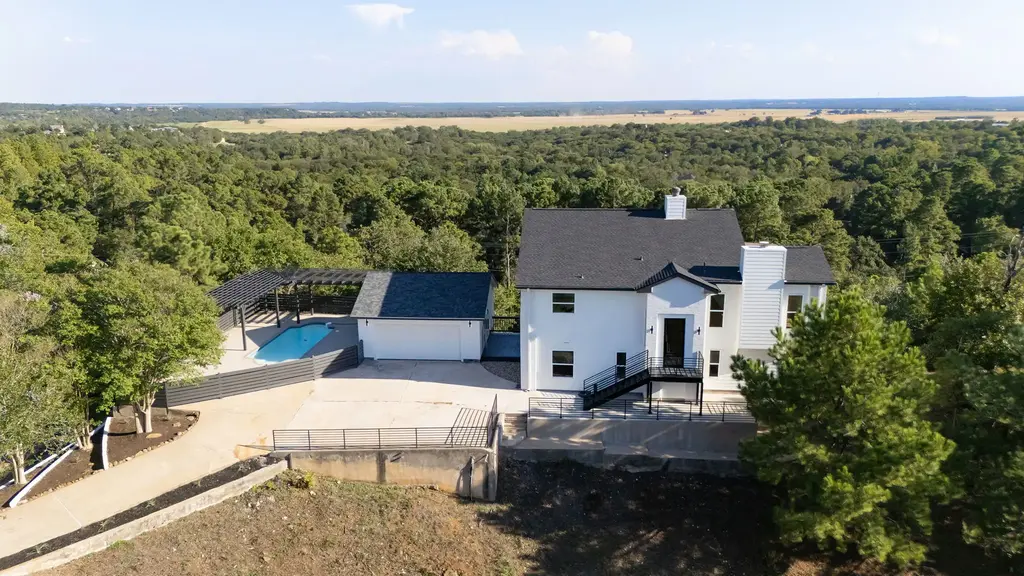 108 Koolua Drive, Bastrop