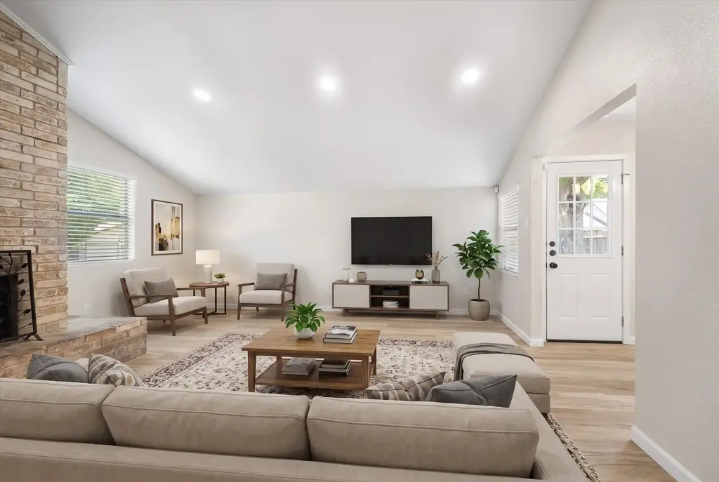 10300 E Rutland Village, Austin