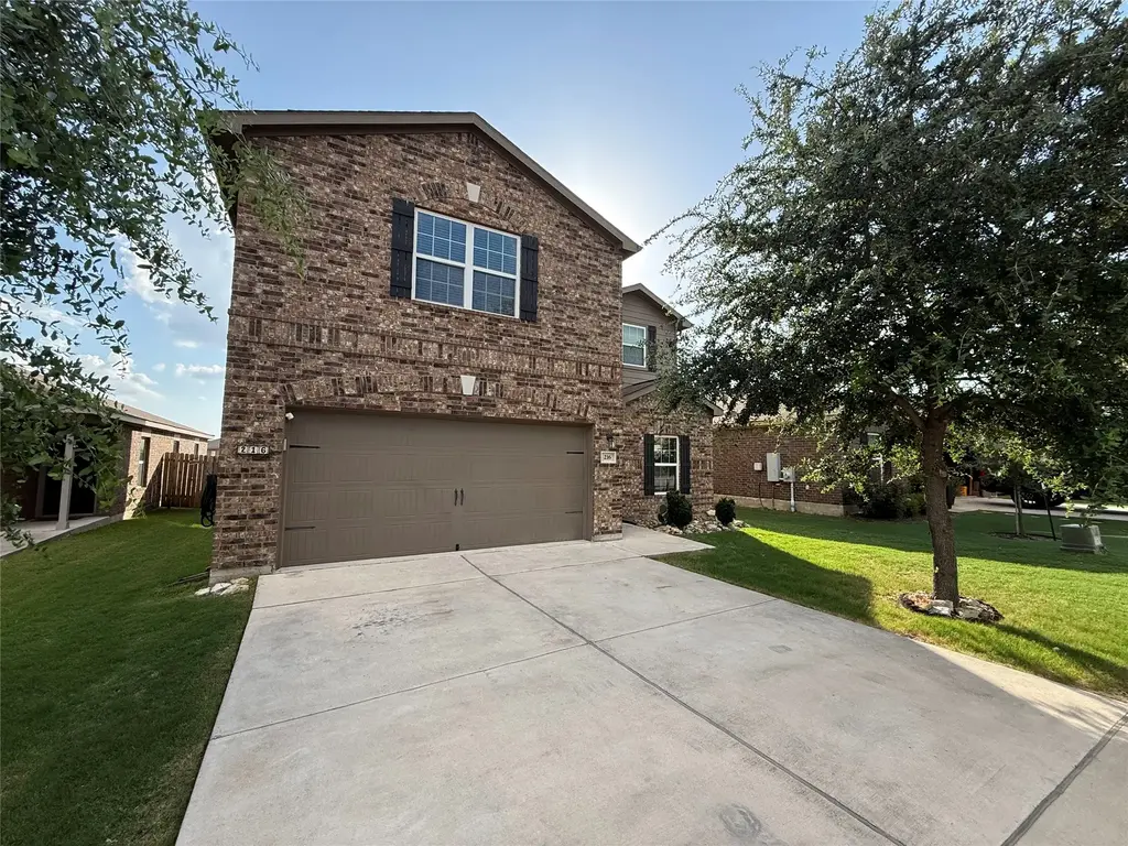 216 Continental Avenue, Liberty Hill