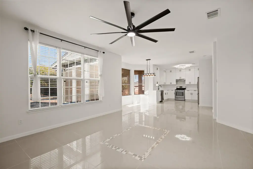 2011 Monica Lane, Round Rock