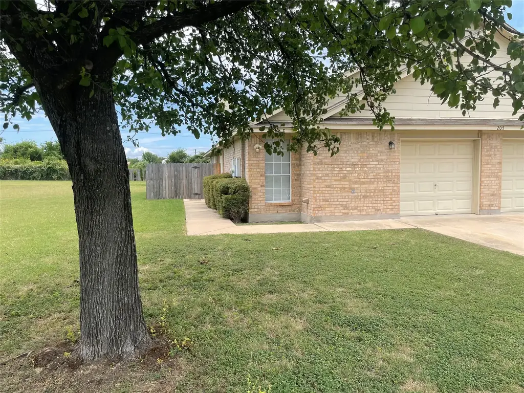 205 Axis Deer Trail A, Hutto