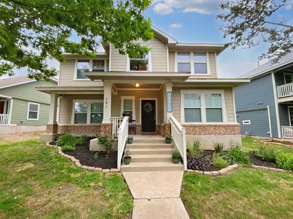 701 Sampson, Kyle