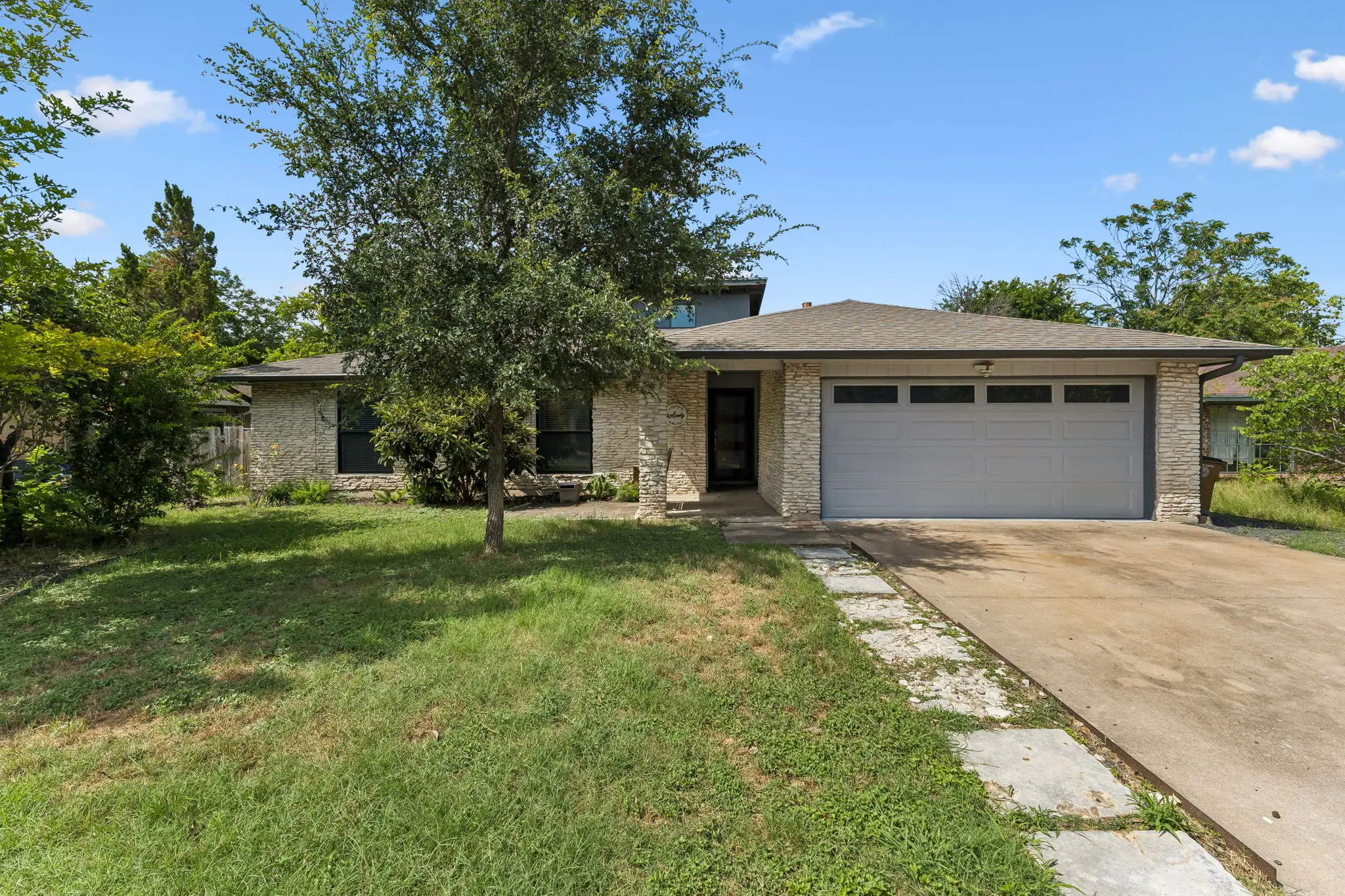 Photo of Listing #6309311