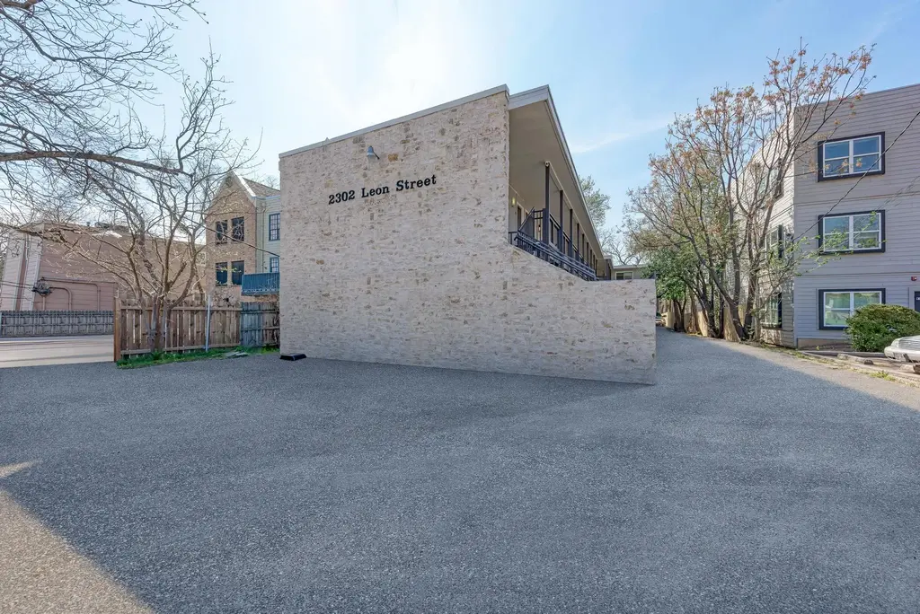 2302 Leon Street 01, Austin
