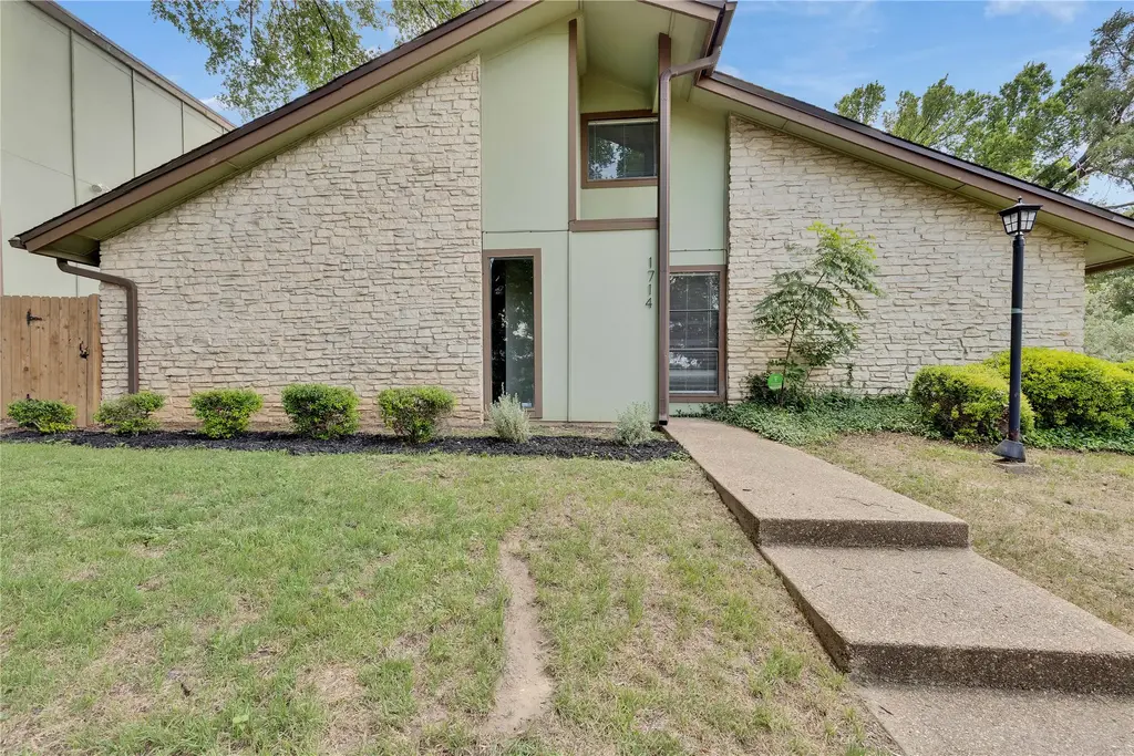 1714 Timber Ridge Drive, Austin