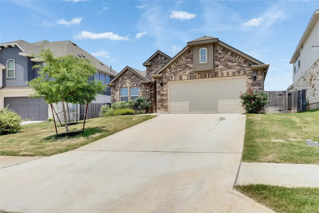 175 Short Leaf Drive, Buda