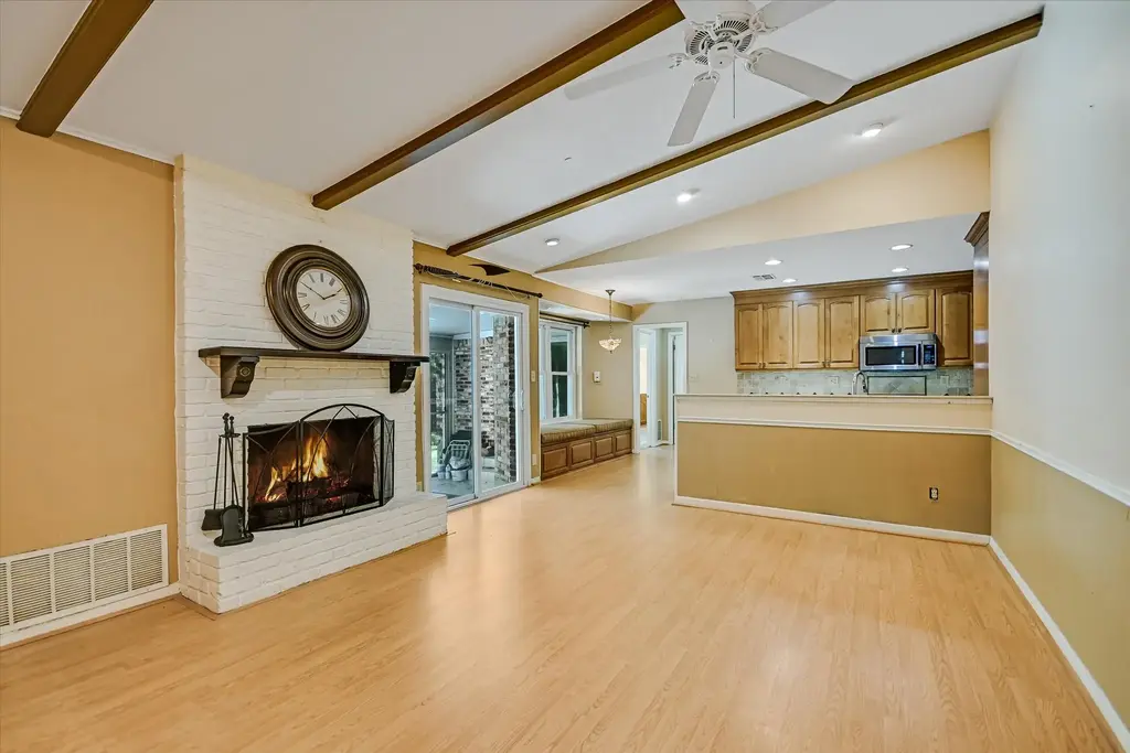 8821 Silverarrow Circle, Austin
