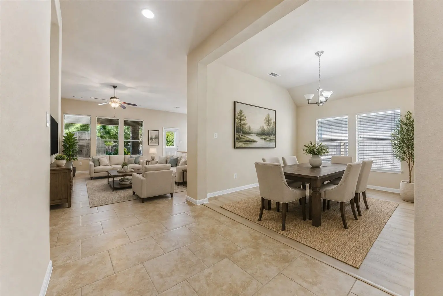 Photo of Listing #1469653