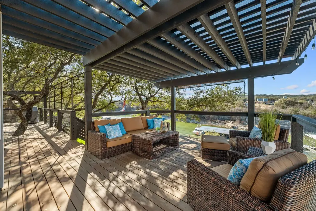 22008 Briarcliff Drive, Spicewood