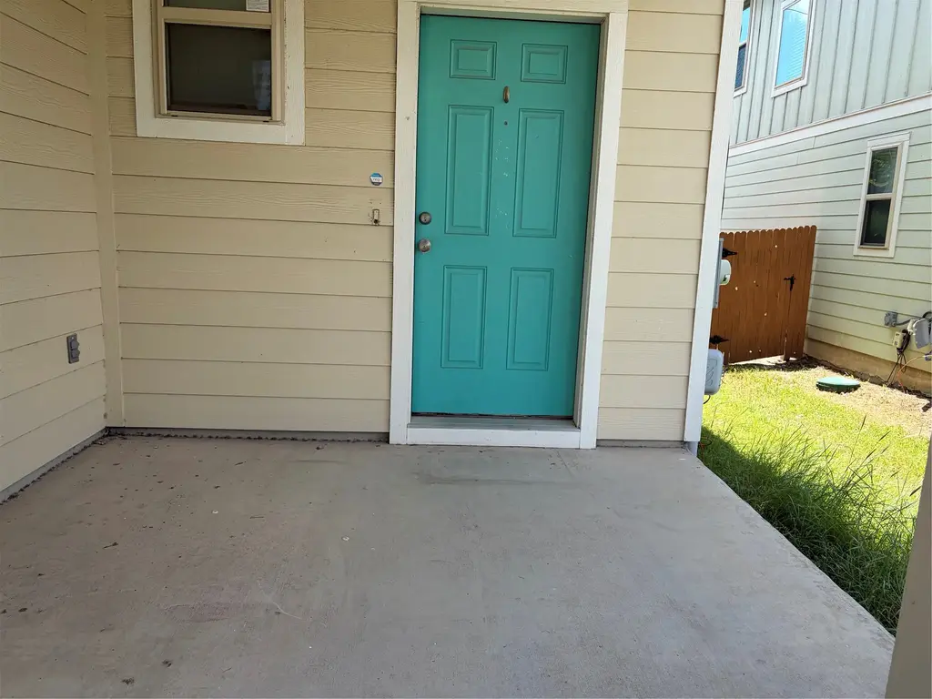 372 Eagle Brook Lane, Buda