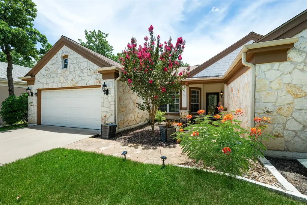 202 River Rock Drive, Georgetown