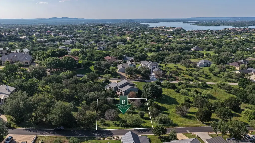 312 Hideaway Court, Horseshoe Bay