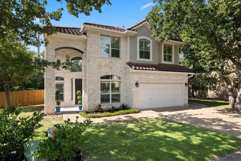 15300 Interlachen Drive, Austin