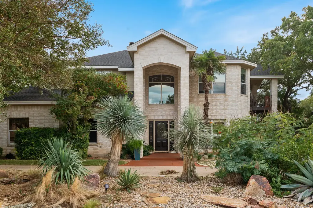 215 Tellus Street, Lakeway