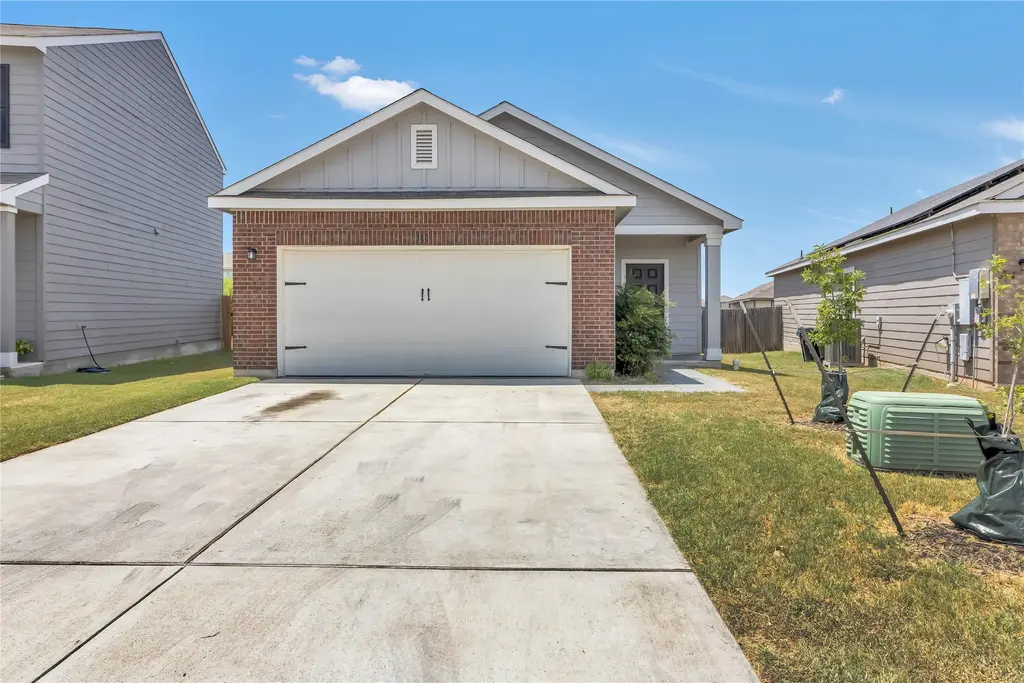 360 Bell Rings Drive, Jarrell