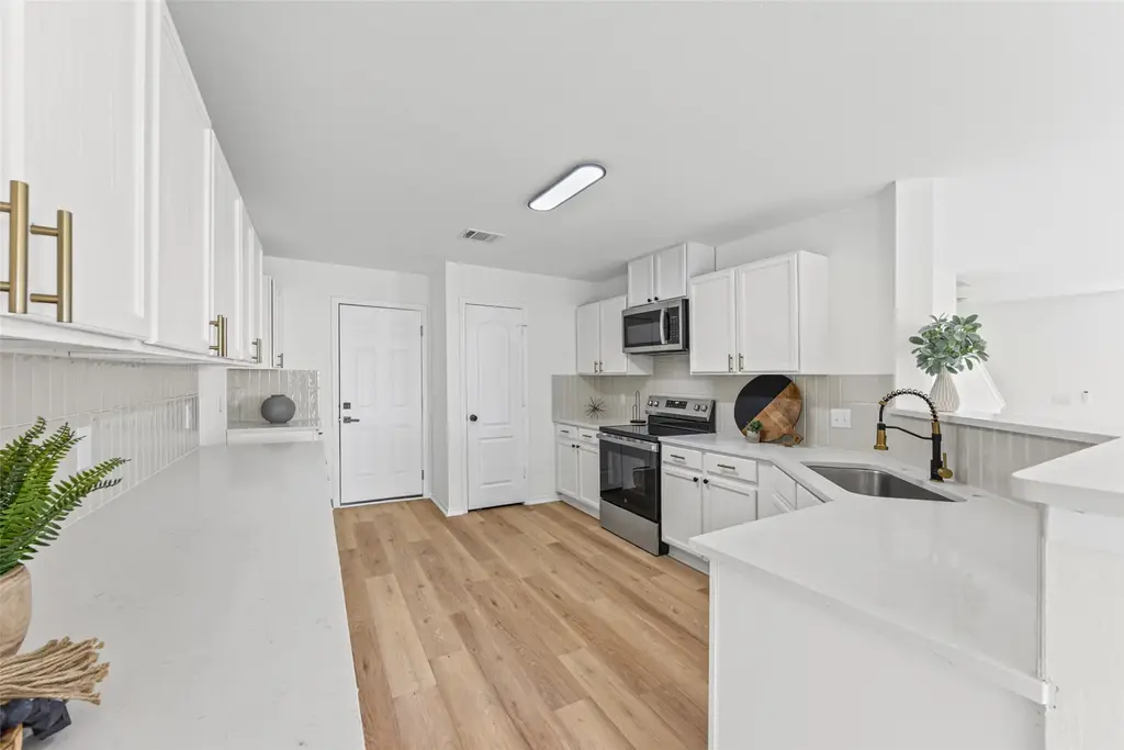 6640 Quinton Drive, Austin