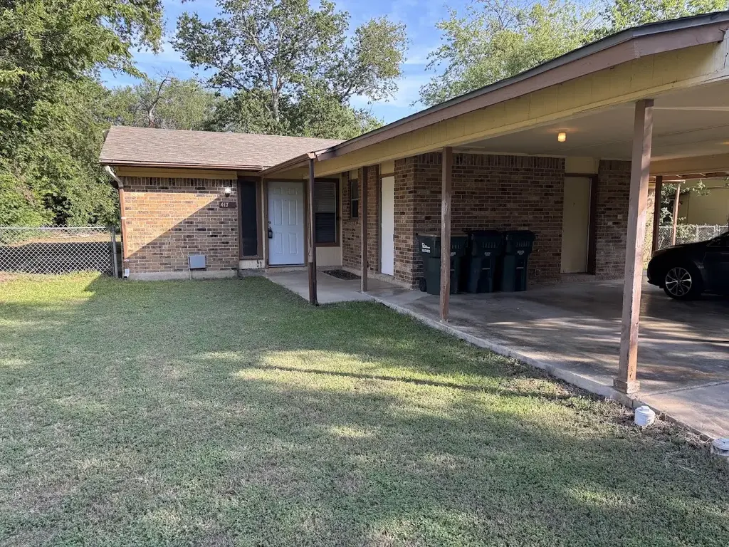 417 Live Oak Street, Kyle