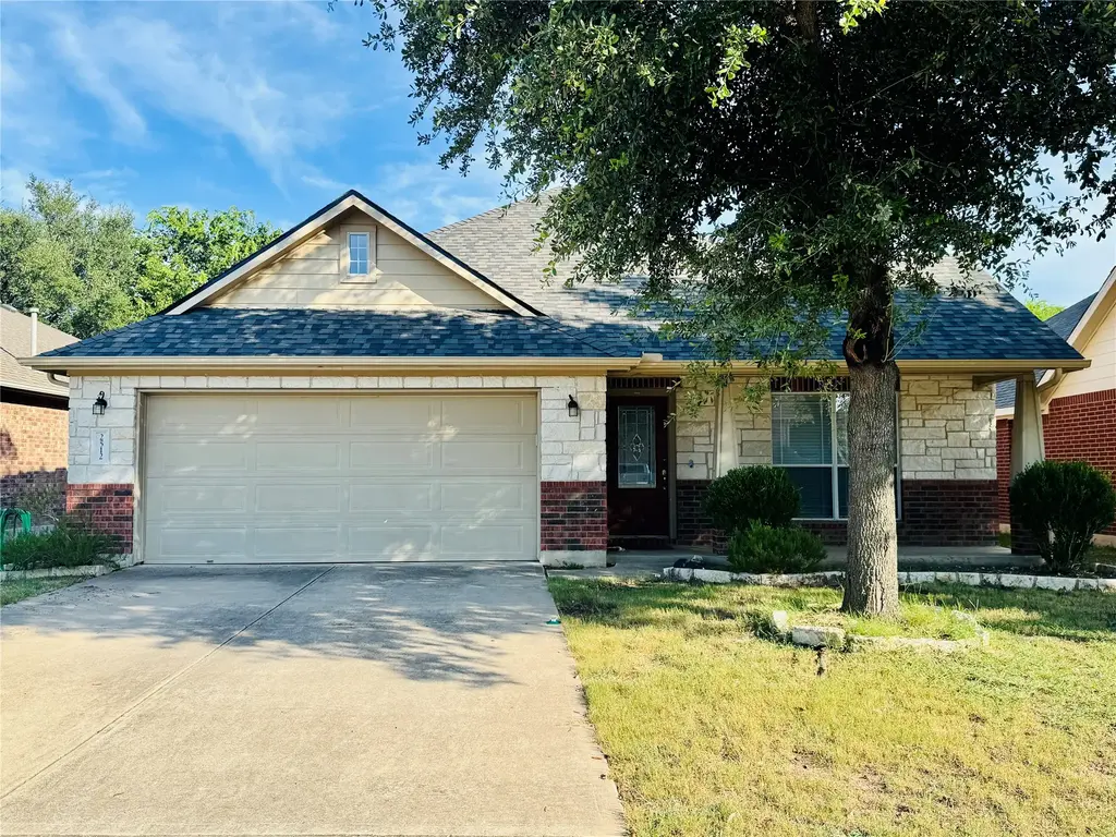 2512 Ericanna Lane, Leander