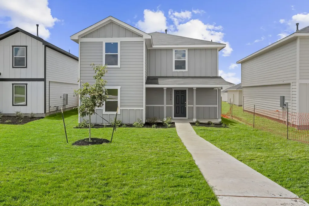 1039 Phantom Hill Boulevard, Buda