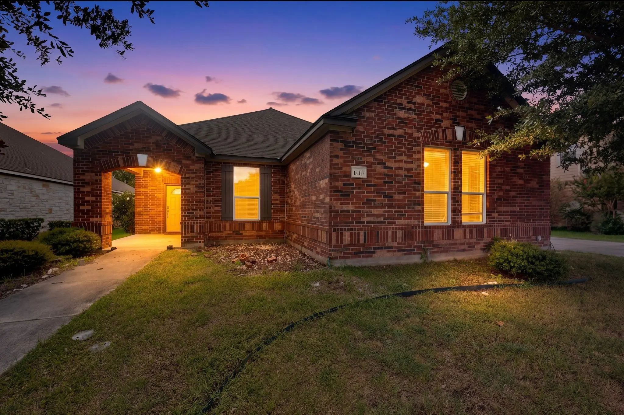 Photo of Listing #3699887