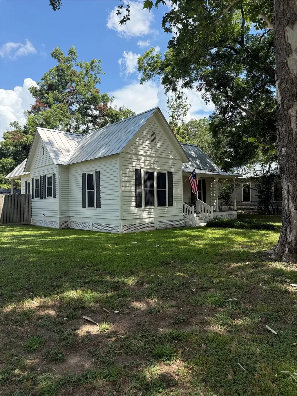 408 Short Street, Smithville