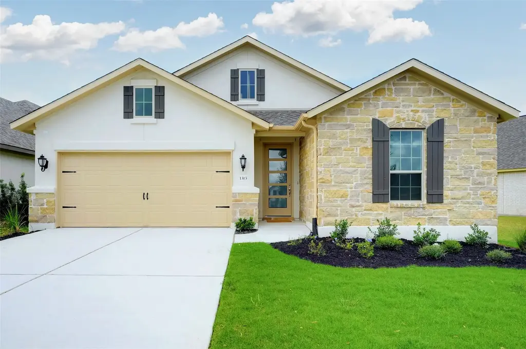 1313 Marina Grand Terrace, Leander