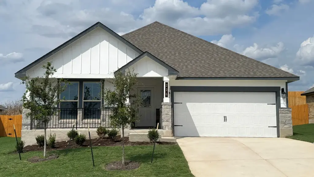 226 Water Well Road, Burnet