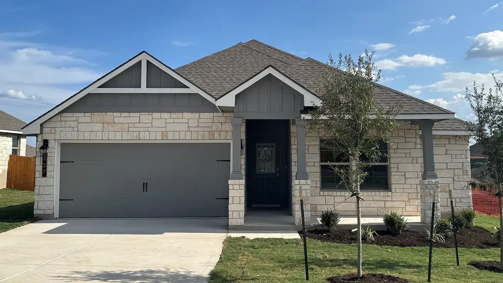 227 Water Well Road, Burnet