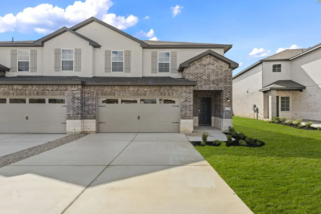 15113 - B Afleet Alex Street, Manor